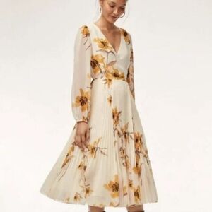 Aritzia wilfred beaune long sleeve wrap floral dress xxs